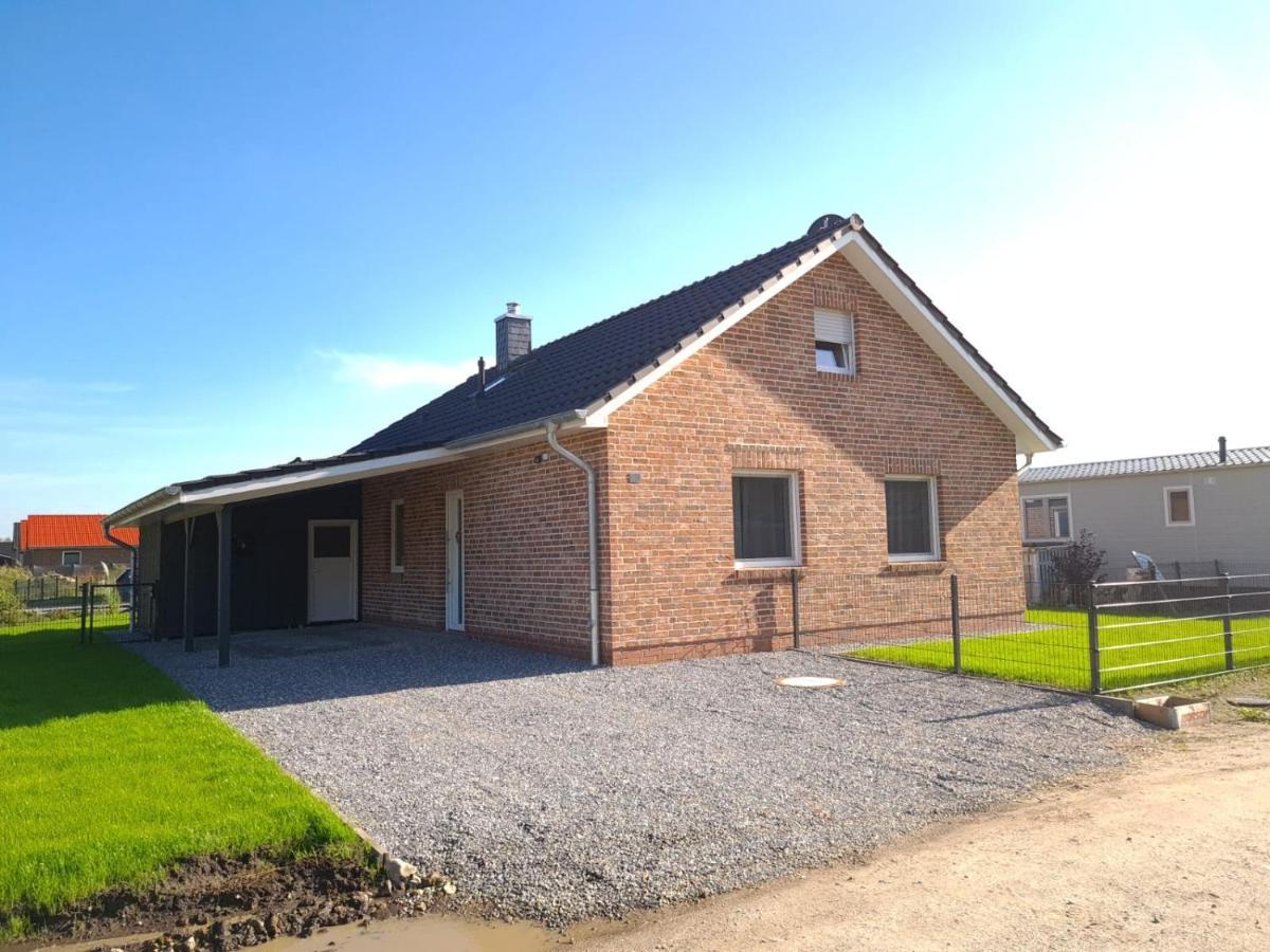Haus Kuestenbrise - Urlaub Mit Hund An Der Kueste Mit Eigenen Garten, Sauna Und Gemuetlichen Kaminfeuer Schweiburg Luaran gambar